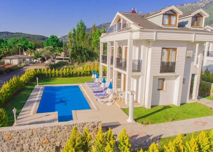 Silver Sami Villa, Oezel Havuzlu, Fethiye, フェティエ